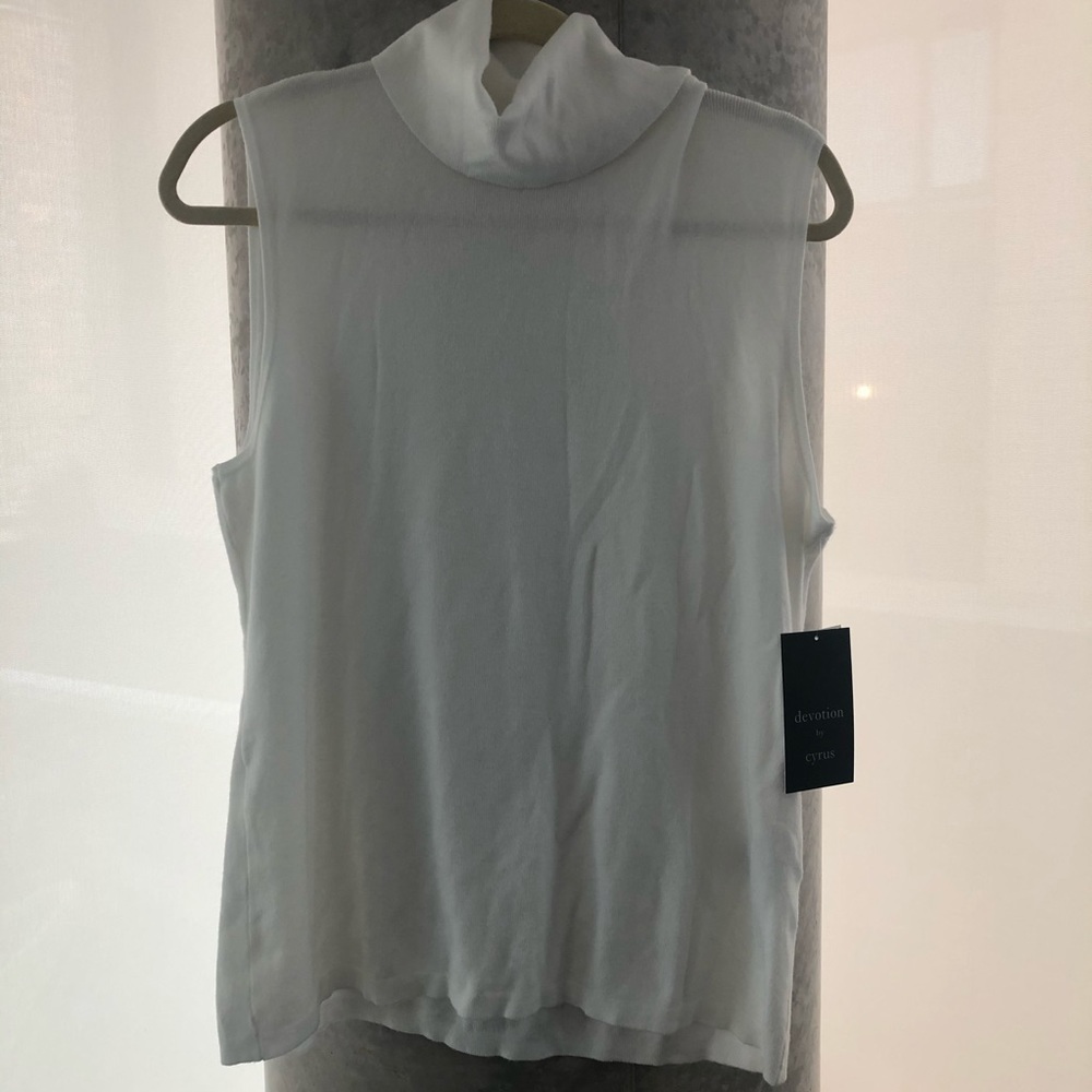 NWT Turtleneck top